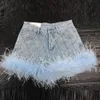 Short en jean pour femme avec garniture en plumes diamants patchwork solide sexy fête piste mode bleu jean court femme streetwear 230823