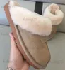 Slippare 2020 Women Men Classic Warm Cotton Slippers Fashion Men's and Women's Slippers Short Boots Women Snow Boots Cotton Tisters US4-14 BABIQ05