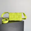 Klassische Designer-Kassetten-Umhängetasche für Damen, kleine Klappentaschen, 100 % Kalbsleder, Designer-Handtasche in Grün, Braun, mit Box 730848