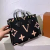 Nouveaux sacs fourre-tout de créateurs pour femmes Mode Onthegos Sac fourre-tout sous le bras Grande capacité Lady Classic Shopping Sacs à bandoulière Luxurys Sacs à main