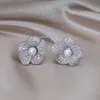 Charm Korea Design Fashion Jewelry Delicate Copper Set Zircon Silver Color Flower Pearl Earrings Elegant Womens Party Accessories 230823