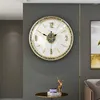 Relógios de parede Luz moderna Concha de luxo Pure Brass Relógio Simples da sala de estar criativa Decoração doméstica Silent Time Relógio
