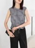Kvinnors T -skjortor Miyake Handgjorda veck Bud ärmlös topp 2023 Summer Korean Fashion Designer Style Loose Feel Size Size Clothes