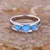 Anneaux de mariage Classique Trois Pierre Blanc Zircon Bague de Fiançailles Bleu Opale De Feu Coeur D'amour Pour Les Femmes Couples Bijoux Cadeaux De La Saint-Valentin