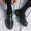 Chaussures habillées Impression de luxe Le Fou chaussures de haute qualité en cuir de mode chaussures pour hommes semelle en caoutchouc marron chaussures en cuir décontractées 230824