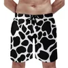 Shorts pour hommes Summer Board Cow Print Surf Blanc Taches noires Motif animal Pantalon court de plage Mignon Maillot de bain à séchage rapide Grande taille