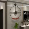 Relojes de pared Reloj redondo silencioso Diseño moderno Adhesivo de lujo Grande Nórdico Orologio Da Funciona con pilas