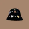 Sombreros de ala ancha Sombreros de cubo Japonés Dulce Estrella Pelo de conejo Sombrero de pescador Mujeres Invierno Felpa Espesado Sombreros de cubo Tendencia versátil al aire libre Gorro de lavabo cálido 230824