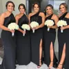 Mermaid Black New Bridesmaid Dresses One Shoulder Side Split Floor Length Summer Country Plus Size Maid of Honor Gowns Wedding Gue245i