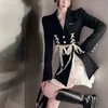 ツーピースドレス女性ブレザースーツ韓国シックセクシーな黒い蝶ネクタップトリミングウエストレスメッシュフラッターベルトレーストップY2Kミニスカート2セット