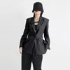 女性のスーツ2023秋のファッションスタイルの通勤スーツシンプルな1ボタンレースアップコートグリーンブラックウエストホロウアウト服