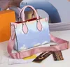 Renk moda tasarımcı çantaları kadın çanta kabartmalı çiçek monogramları kadın çanta çanta tote omuz omuz kadın sırt çantası hareket halindeyken