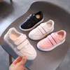 Sneakers 2023 Zomer Nieuwe Stijl Kinderschoenen Casual Meisjes Board Schoenen Zachte Zolen Sportschoenen Ademend Jongens Schoenen Mode 21-36 L0825