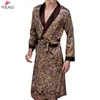 Homens sleepwear homens roupão de banho simulação seda impressão pijama lingerie robe mens verão robes masculino sênior cetim