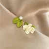 Brincos de garanhão 1 par Gardenia Studs Orelha Assimetria Moda Jóias Tecido Material Presente para meninas