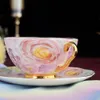 コーヒーと紅茶のマグカップ美しいカップソーサーセラミックピンクフラワーレリーフデカール午後セット230825