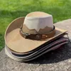 Bérets Ceinture en cuir turquoise pour hommes et femmes Confortable respirant Casual All-match Outdoor Sunscreen Western Cowboy Chapeau de paille Wit