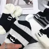 Designer Socks Spring Lato nowe cienkie skarpetki łodzi czarny biały pasek paski dopasowanie bez kości, krótki skarpet oddychający potsorbing ins hosiery Dr4u