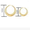 Orecchini pendenti Gioielli di moda europei e americani Placcati in oro 18 carati Accessori da lavoro quotidiano per donna semplici rotondi in metallo elegante