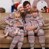 Abiti coordinati per la famiglia Pigiami coordinati per la famiglia di Natale Set Mamma Papà Bambini Stampa alce 2 pezzi Vestiti Pagliaccetto per la famiglia Look morbido Sle