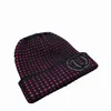 Designer Beanie Bonnet tricoté de luxe populaire hiver unisexe cachemire lettres en métal Casual Bonnet extérieur bonnets tricotés 4 couleurs très agréable