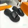 Luxury embossing Slippers sandals Flip flops women Pool Pillow Comfort designer Embosseds Mules Sliders Designer Slides beach Sandal