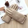 Gants sans doigts hiver femmes double couche plus velours épais écran tactile conduite chaude femme équitation en plein air mitaines en cachemire S106 230825