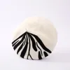 Berets Damen Herbst und Winter Baskenmütze DIY handgemachte Nadelfilz Hut Wolle schwarz weiß gestreift Mädchen Ins Wild