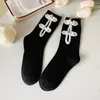 Kadın SOCKS Vintage Siyah Beyaz Orta Tüp Şık Basit Kadın Pamuk Tatlı Sevimli