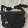 Saco de cintura 2l ao ar livre casual mensageiro sacos com viagens esportes fitness impermeável crossbody 18cm 14cm 5 cm 230823