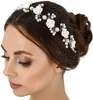 Tocados Diademas para niñas de flores blancas brillantes para bodas Perlas brillantes Accesorios para el cabello florales para niños Coronas para niños Primera comunión