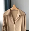 2023 Autumn Khaki Solid Color Silk Blus Shirt Långärmad skårknappar Single-Breasted Soie Top Shirts H3G22FGSM