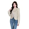 Women's Wool Blends French Small Fragrance Tweed Jacket för kvinnor Autumn Winter Fashion Sequin Ruffle Patchwork Lossa korta rockar Casaco 230824