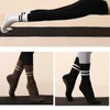 Sports Socks Womens Non Slip Yoga med grepp Bomull Midkalv Lång varma andningsbara Pilates Dance Fitness Outdoor 230824