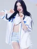 Fatos femininos kpop menina grupo dança sexy branco manga curta casaco jaquetas de beisebol roupas hip hop azul borla denim shorts mulheres dois