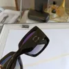 Gafas de sol de marca de lujo para mujer, gafas de conducción cuadradas con montura grande y cara anti-UV.