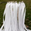 Dekorativa föremål Figurer 102050pieceslotstyle En vit bandbröllopspår med Silver Bell Wedding Ribbon Stick Twirling Streamers 230825