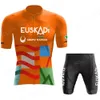 Cykeltröja sätter Cycling Jersey Euskaltel Euskadi Team Set Orange Clothing Road Bicycle Bib Shorts Suit Mtb Wear Maillot Culotte 230825