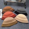 2023 invierno más nuevo hermoso color prendas de punto sombreros de bola camionero sombrero de diseñador de lujo gorra de camión de moda americana sombreros de béisbol casuales