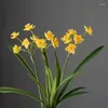 Fiori decorativi Piccola simulazione fresca Sensazione di mazzi di gomma morbida Narciso Falso High-end Casa Soggiorno Disposizione dei fiori in vaso