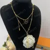 Collana di design di lusso Collana da donna Collana a catena Maglione Catena Nappa Collana lunga Lettera Fiore Collana placcata oro 18 carati Gioielli da sposa di alta qualità