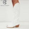 Bottes BONJOMARISA blanc Cowboy Cowgirls bottes occidentales broderie mode femmes bottes hautes automne Design bottes pour femmes chaussures T230824