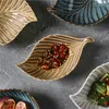Plats assiettes 3 couleurs 2 tailles, plateaux à noix pour aliments, profil de feuille, plat de service, vaisselle japonaise, assiette à fleurs en céramique 230825
