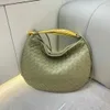 Große Tasche gewebt tragbar gleiche Designer-Hand Sardinen diagonal Leder Venata Botteega 2024 Sardine One Bags Kapazität Schulter Kylie Dumpling Femal U6VR