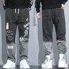 Männer Jeans Männer Hip Hop Harem Hosen Männliche Lose Hosen Lustige Druck Kordelzug Hose Casual Jogging Streetwear Plus Größe s-5Xl