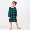 Tenues assorties pour la famille Maman Fille Papa Fils Bébé Chien Pyjamas Assortis Ensemble Noël Famille Look Doux Plaid Vêtements De Nuit Épais Chaud Loungewear Pjs 230825