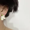 Brincos de garanhão 1 par Gardenia Studs Orelha Assimetria Moda Jóias Tecido Material Presente para meninas