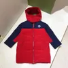 Kids Coats Kid Designer Baby Clede Coat Jacked Jackets Fasion Red Outderse Weer Warm Winter Italië Merk 100-150 cm