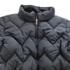 ダウンアンドコットンの衣料品メーカー母親のための西洋の西洋化された秋と冬のジャケット、女性のための綿ジャケット