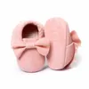 ファーストウォーカー紫色の女の靴手作り弓スエード幼児モカシン新生児ファーストウォーカーソフト幼児靴ホットセールベビーウェア0-2年L0826
